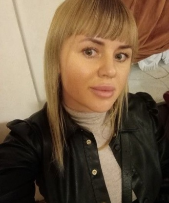 В моем обаятельном обществе ты почувствуешь себя настоящим мужчиной, получившим все, о чем только мечтал. Я обладаю всеми необходимыми навыками и умениями, чтобы удовлетворить твои самые горячие желания. У нас будет великолепное время вместе!
Мои услуги включают все, от нежных ласк и массажа до страстного секса и экспериментов. Я открыта для разных видов удовольствия и готова испытать все, что делает тебя счастливым. У меня есть прекрасная коллекция фотографий, чтобы ты мог оценить мою красоту и сексуальность. Я уверена, что мой опыт и нежность покорят тебя с первого взгляда.
Мой прекрасный город Москва станет идеальной обстановкой для нашей встречи. Жду тебя, чтобы сделать тебя счастливым и утолить все твои желания. Встречайся со мной и узнай, как могу сделать твою ночь незабываемой! 💋❤️🔥 Дарья